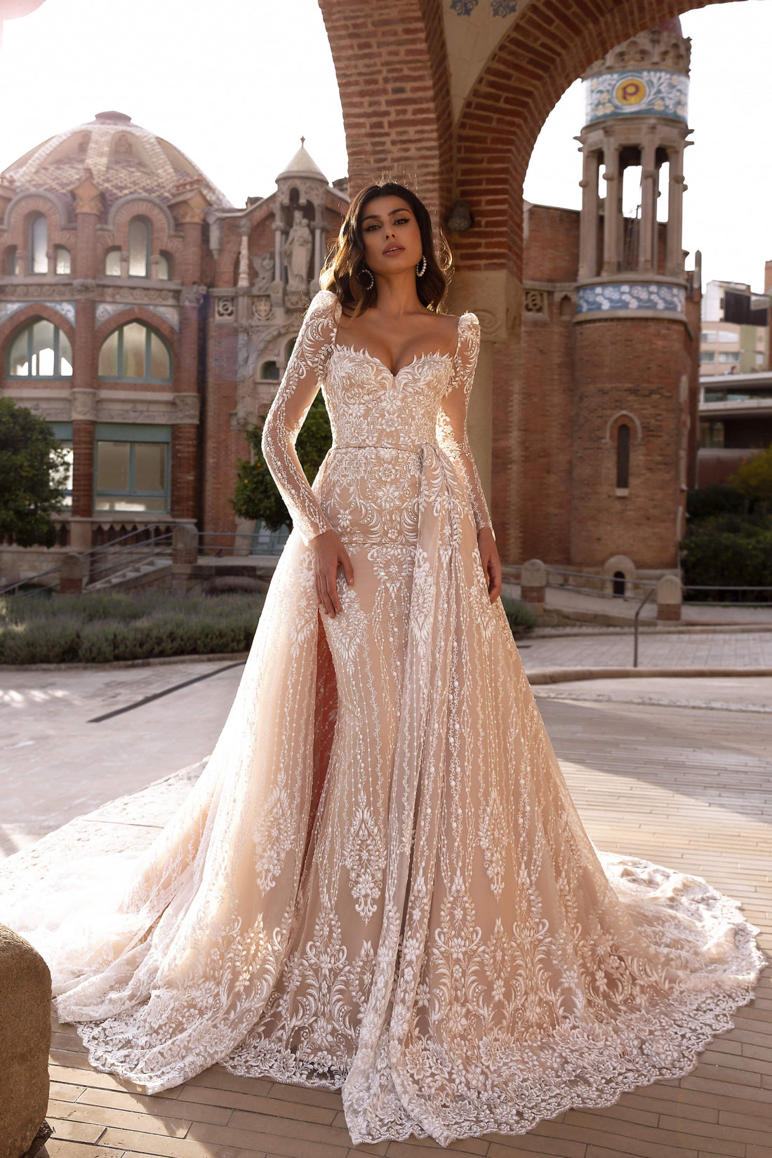 Cappuccino Wedding Dress — is it about a Fashion Statement or Showing your Personality?