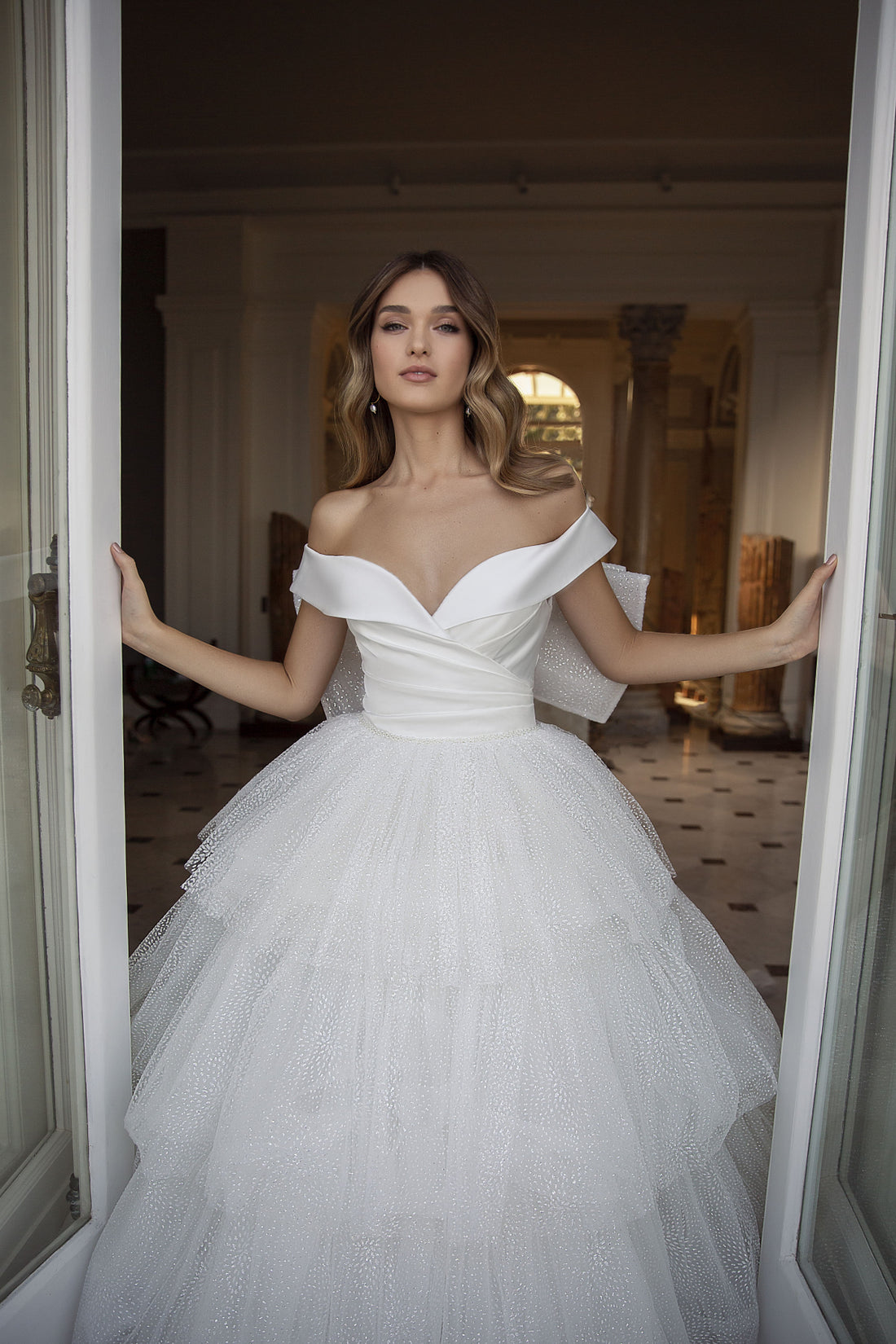 Boat Neckline Wedding Dresses – Modest and Elegant