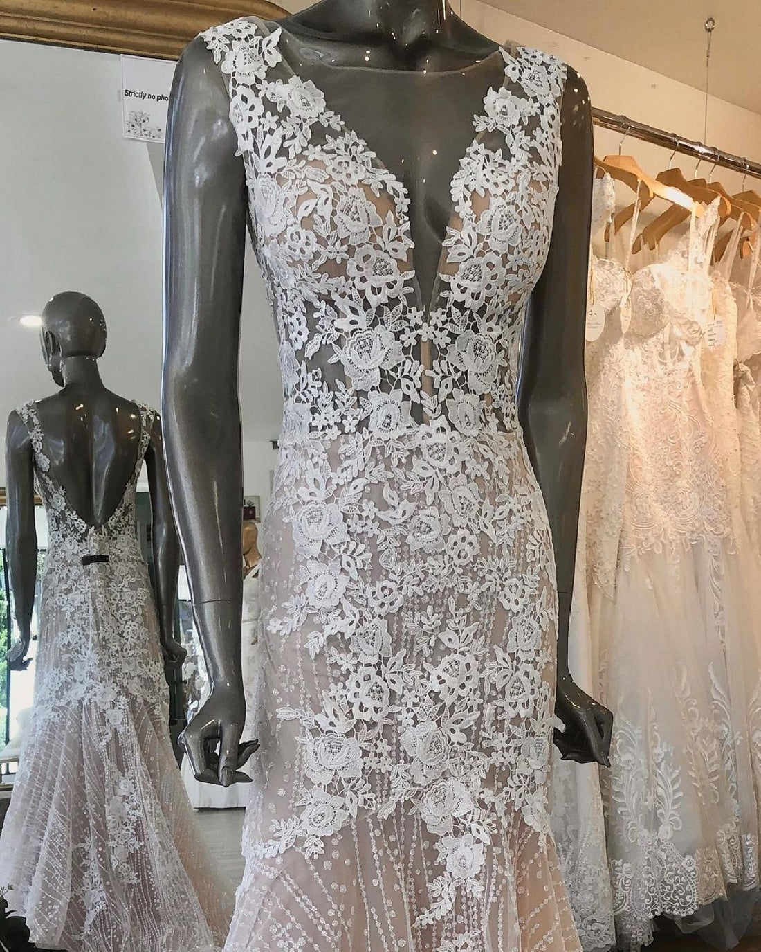 What to do with your wedding dress after wedding